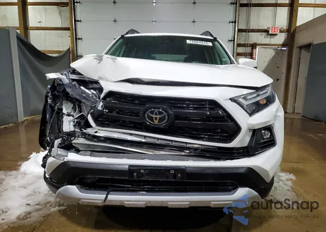 2024 Toyota Rav4 Adventure z USA, uszkodzony, nr VIN 2T3J1RFV5RW478822